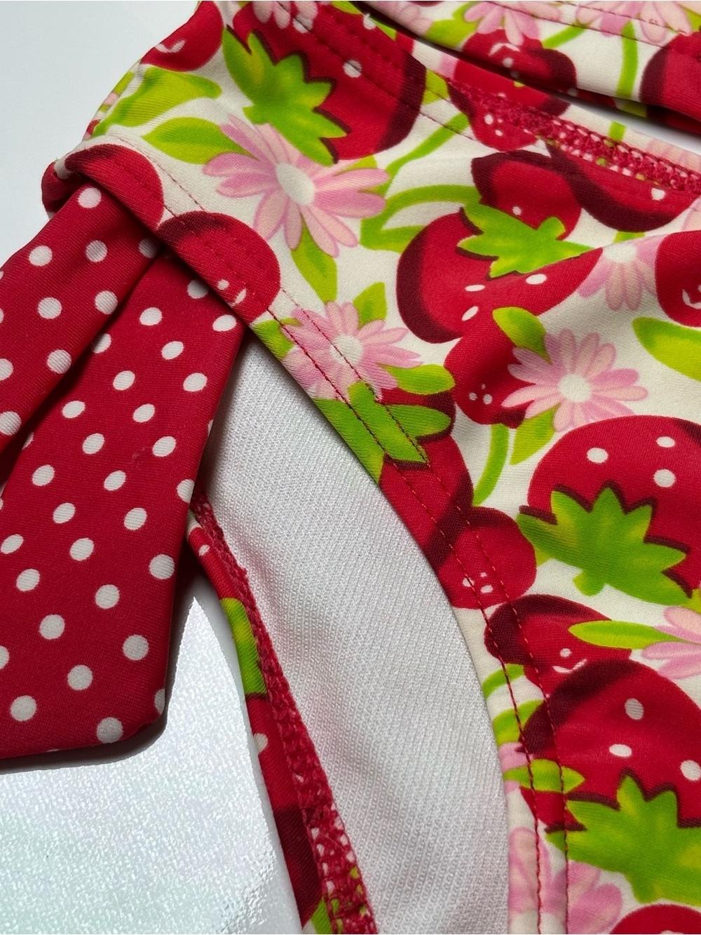 Lisabelle Girls Strawberry & Polka Dot Ruffle Tankini Two Piece Swimsuit Size 5T - Picture 3 of 12